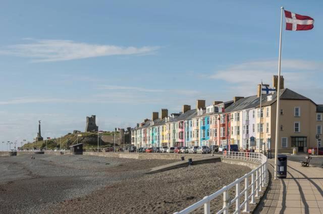 Spacious Luxury Escape With Sea Views And Pet Friendly At Clarach Bay Aberystwyth Buitenkant foto
