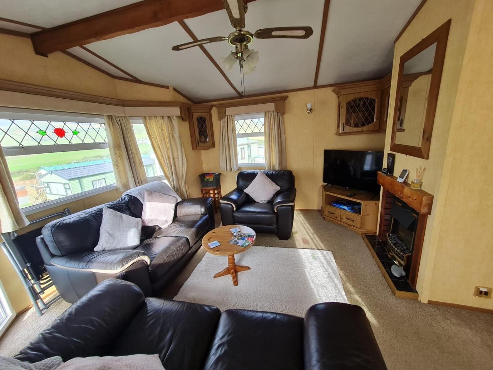 Spacious Luxury Escape With Sea Views And Pet Friendly At Clarach Bay Aberystwyth Buitenkant foto